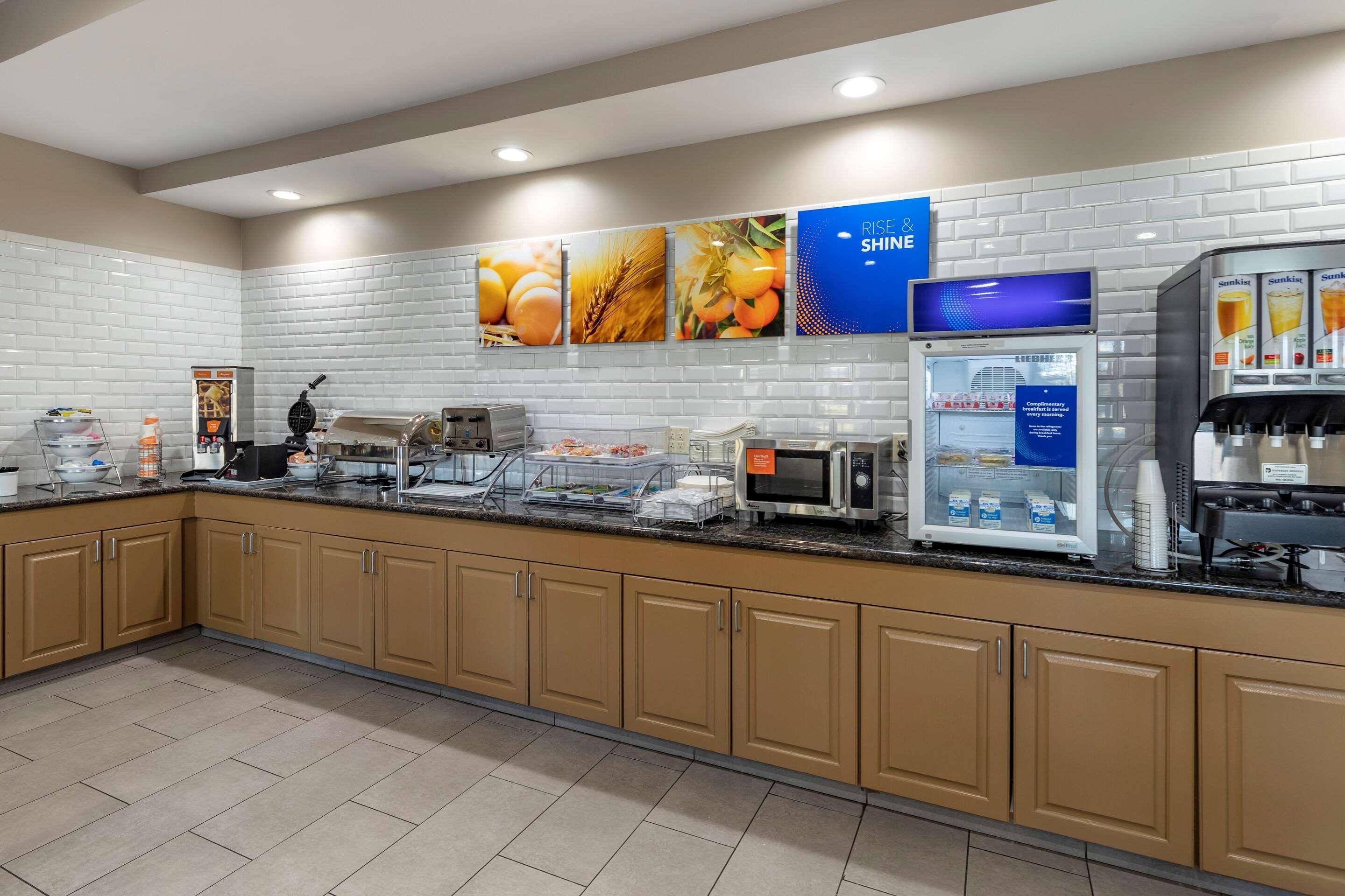 Comfort Inn & Suites High Point - Archdale Kültér fotó
